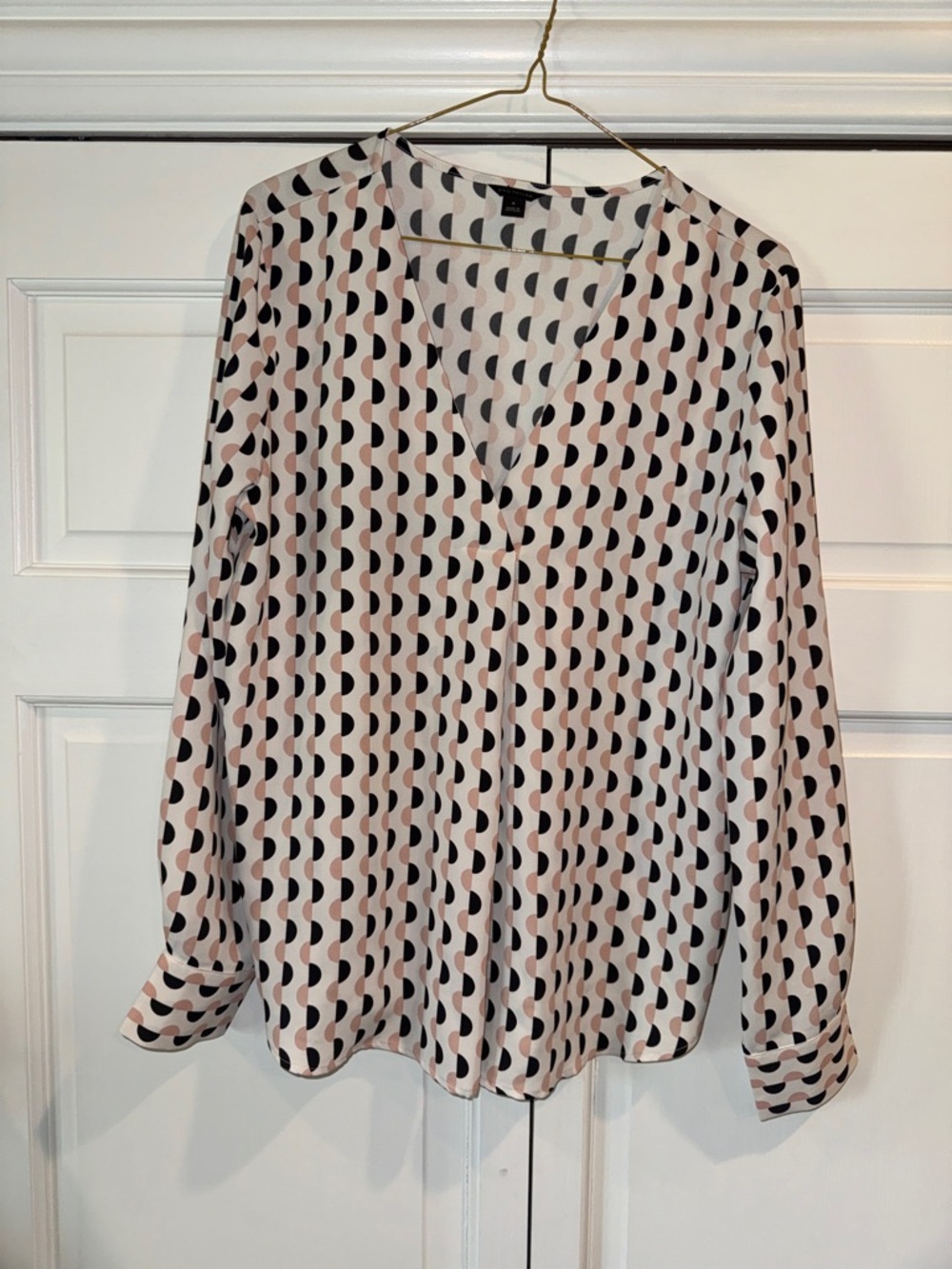 Ann Taylor Pink & Black Geometric V-Neck Blouse